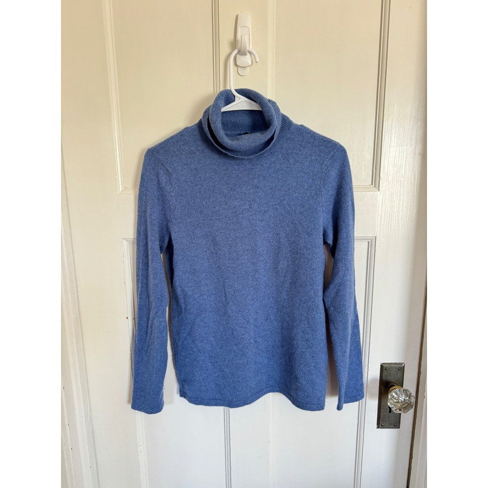 Saks Fifth Avenue blue cashmere turtleneck sweater size medium